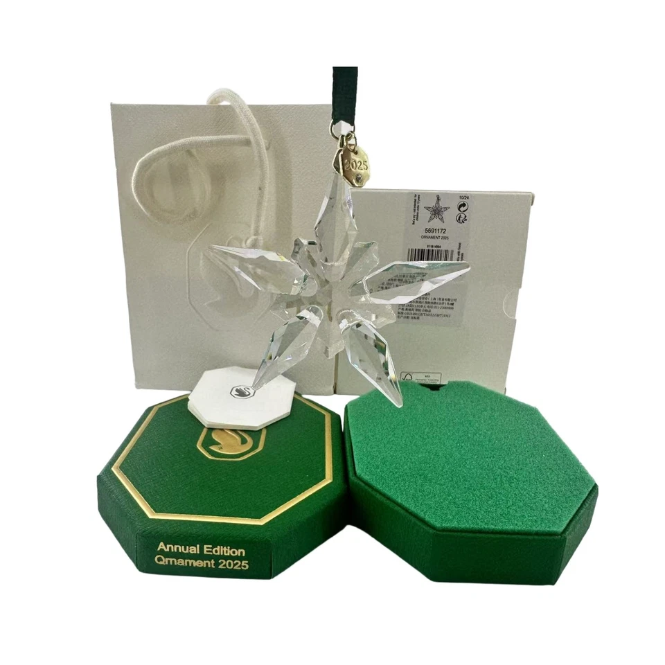 2025 AUTHENTIC Swarovski Crystal ANNUAL EDITION LARGE CHRISTMAS ORNAMENT 5691172 - Image 2 of 4