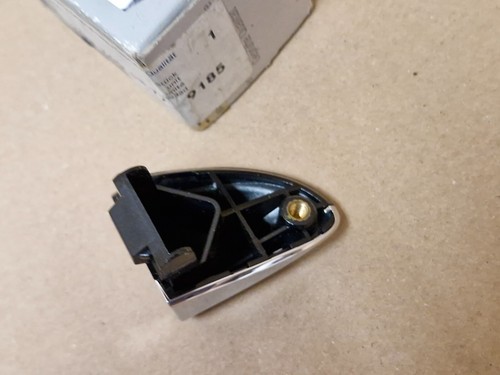 Mercedes C W203 Front Door Exterior Handle Cover Cap Left A2037601377 Genuine - Picture 9 of 10