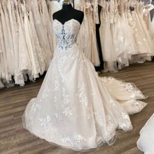 Strapless Wedding Dresses Lace Applique Backless Pleated Tulle Bridal Gowns New
