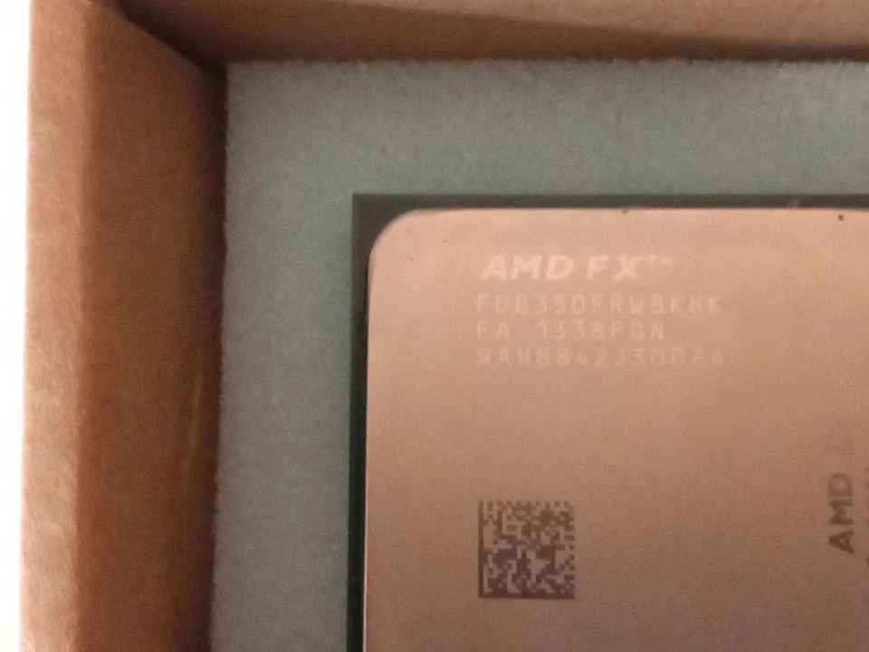 AMD FX-8350 4.00GHz Socket AM3+ Processor CPU (FD8350FRW8KHK) - Image 2 of 2