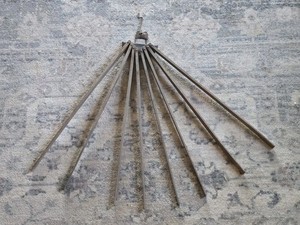 ANTIQUE PRIMITIVE WOOD & METAL 8 ARM FOLDING WALL MOUNT CLOTHES/HERB DRYING RACK