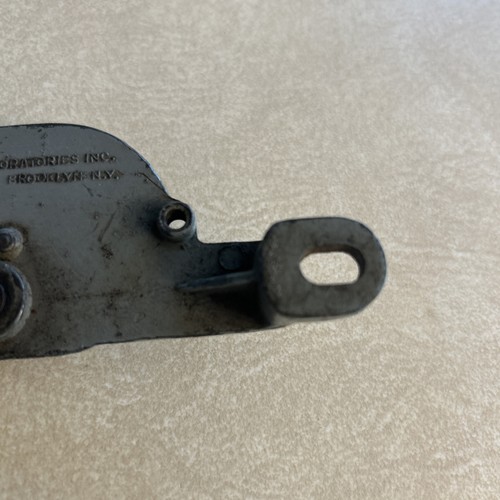 1928-1930 MODEL A FORD - E.A. LABORITORIES, 6 vt. ELECTRIC WIPER MOTOR (Cover) - Picture 4 of 11