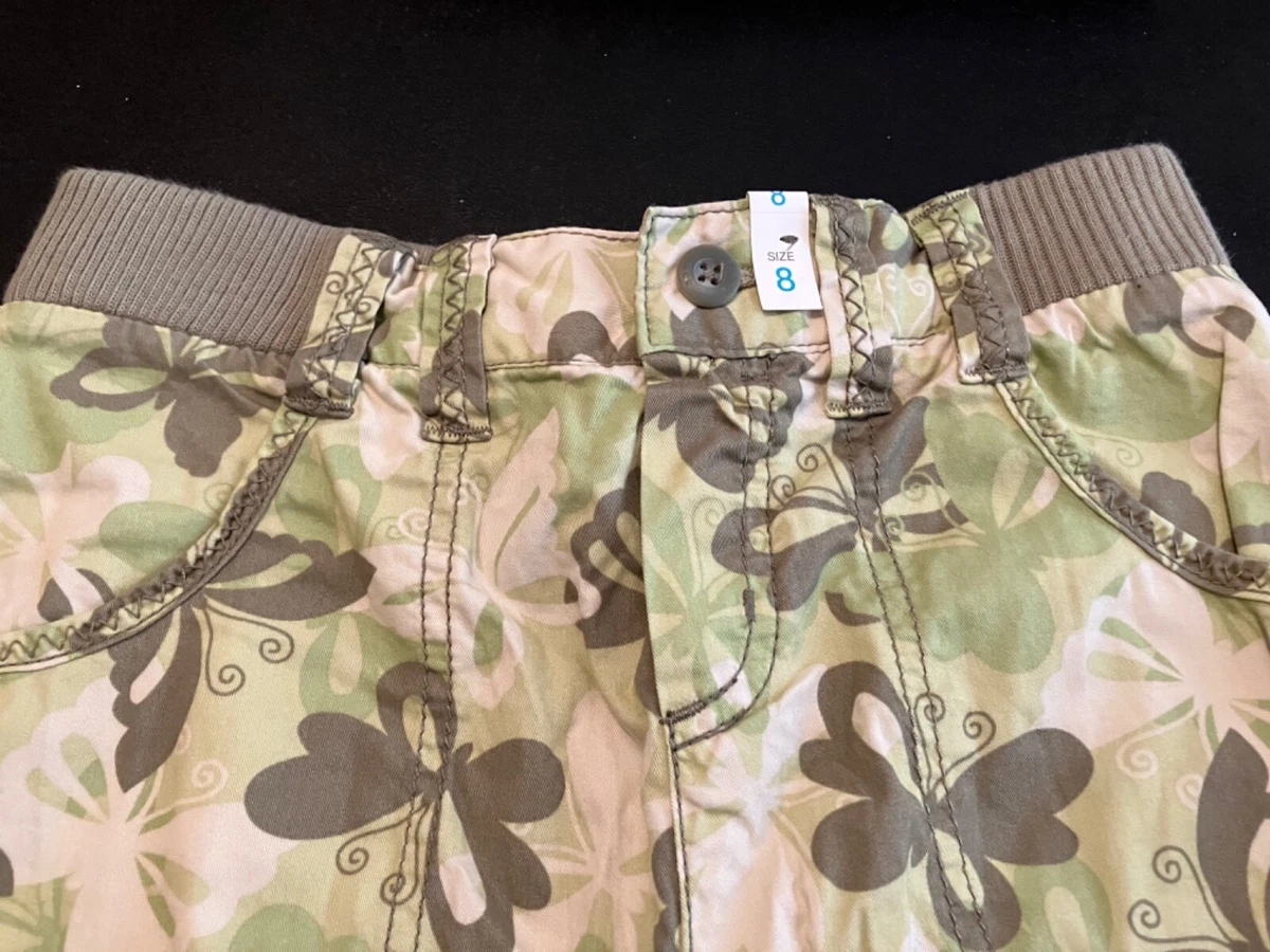 Pantalones capri de algodón camuflados mariposa verde The Chidren’s Place con longitud ajustada talla 8