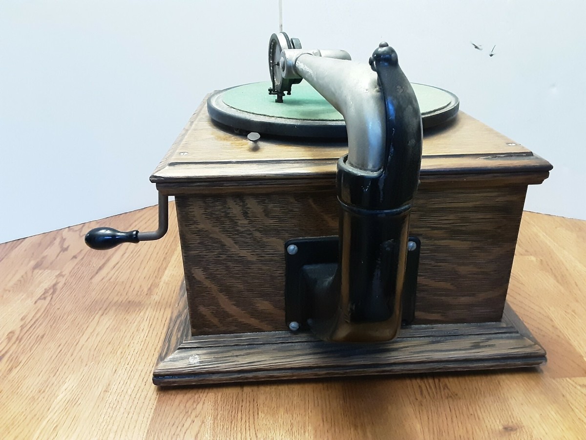 Victor Talking Machine Co. スタイル78 蓄音機