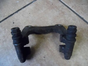 VW Golf IV 1J Halter Bremssattelträger Hinten Links