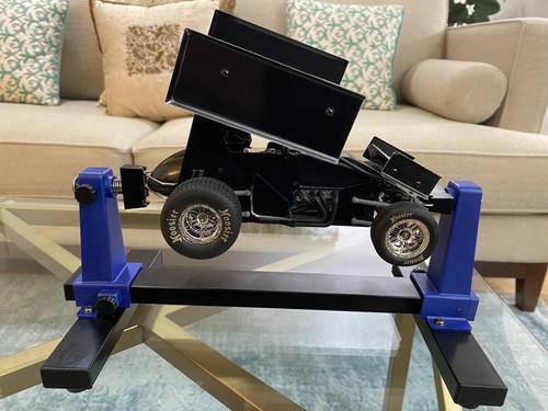 1RC1091 1/18th Sprint Car 3.0, Black, RTR With Show Stand. - Picture 4 of 13