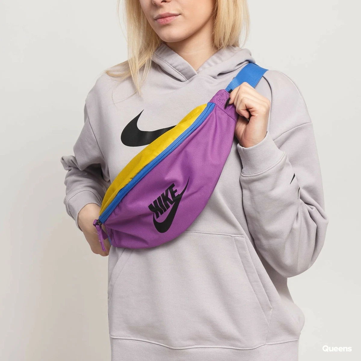 Light blue shop nike fanny pack