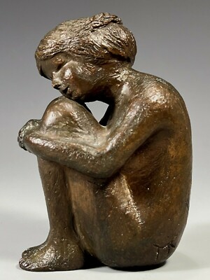 Germán Bronze Girl Engraved MK for Kurt Moser Stamped Guss Strehle ca. 20th c.