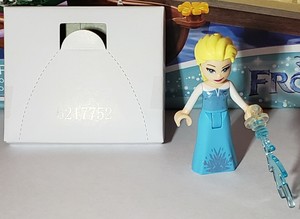 lego elsa's market adventure