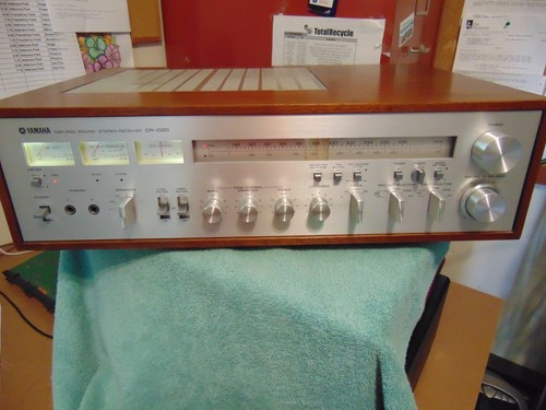 YAMAHA # CR-1020 Natural Sound Stereo Receiver, Beautiful Condition original box