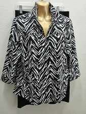 Chico's Zenergy Black white Zebra Print jacket w/ crop pants outfit size 1
