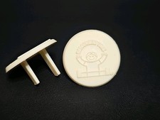 Vintage Discovery Toys Child Safe Electrical Outlet Safety Plugs Set of 2