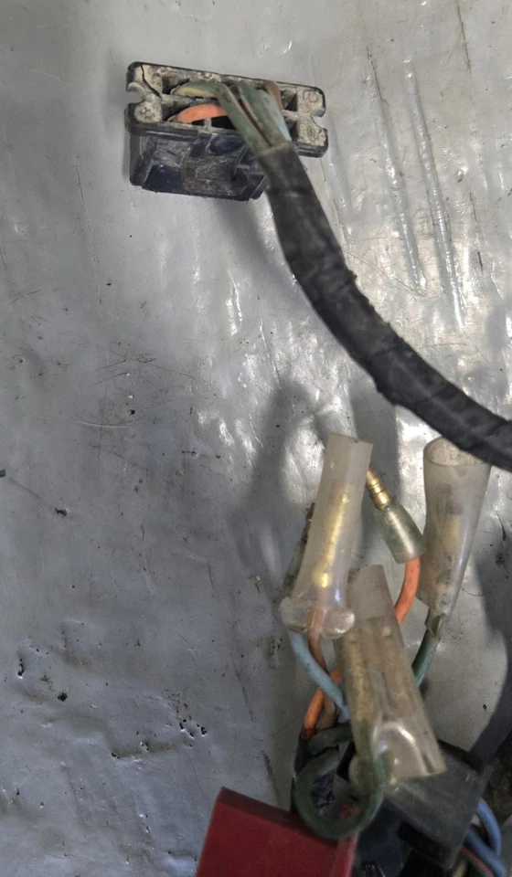 Arnés de cables OEM HONDA CB750F / CB900F 1981-1982 32100-438-670 Foto 3 de 4