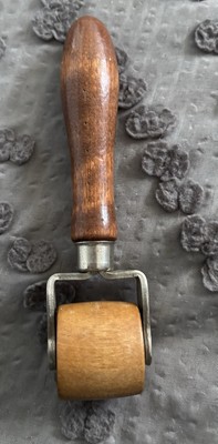 Vintage Accuracy Warner Tools USA Wooden Roller Wooden Handle 31 1.5''WX6''L