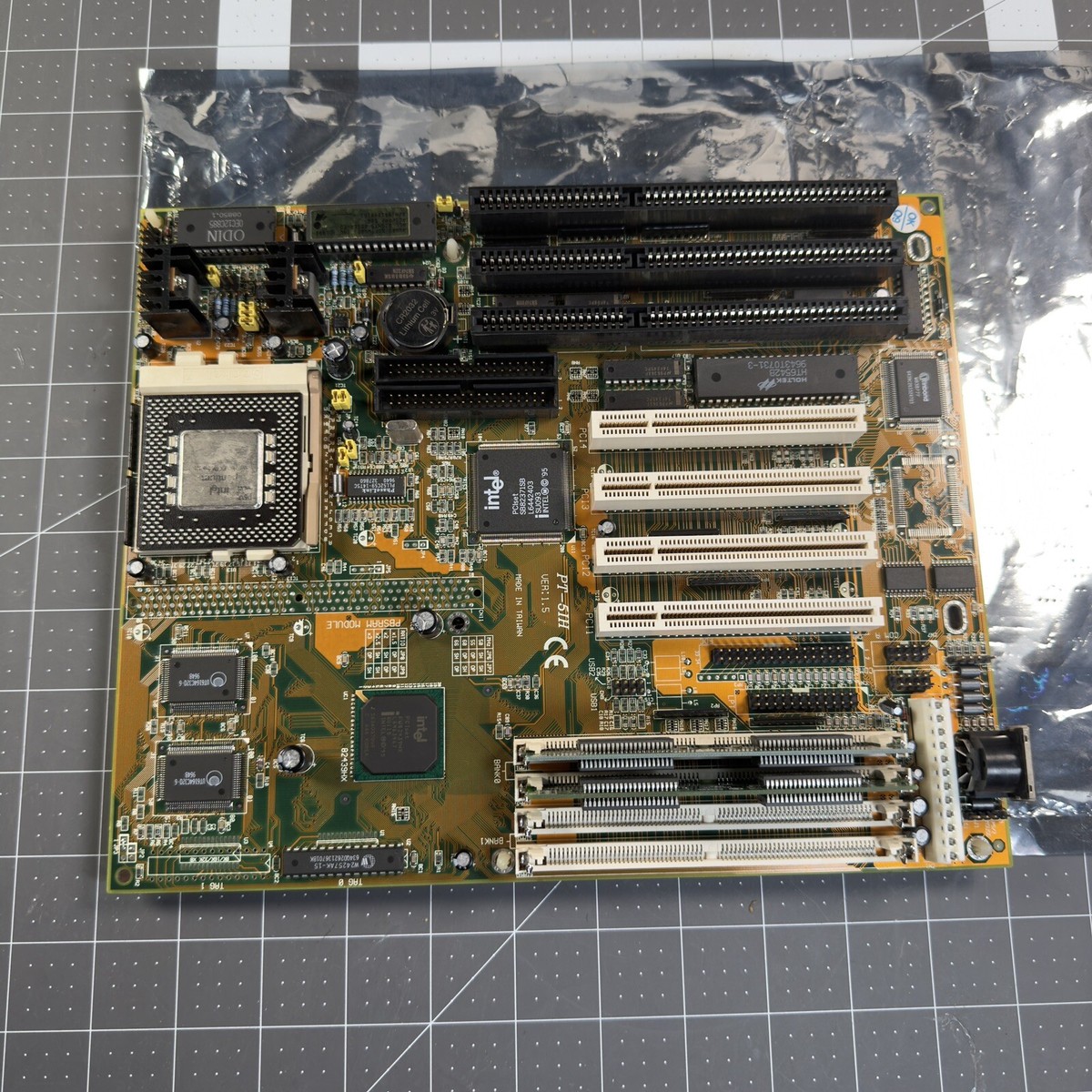 Vintage AZZA PT-5IH 1.5 Socket 7 Motherboard Tested Pentium