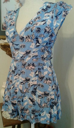 Flying Tomato Womens Large Romper Blue Pink Floral Smocking Tie Button Closure - Picture 7 of 10