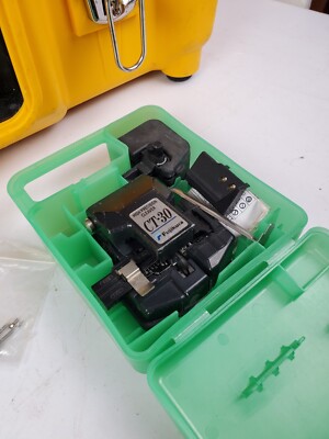 Fujikura FSM-70S fiber optic Fusion Splicer complete kit 13247 arc