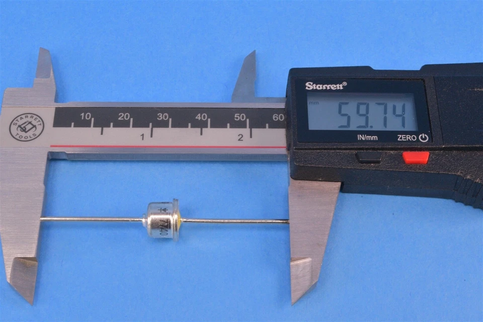 2 Tektronix Semiconductor Diode 152-0636-00 / SBR5142 unk Test Equipment - Image 4 of 4