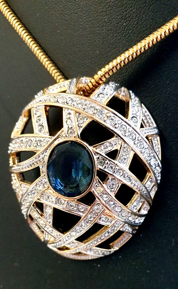 Großer ovaler Anhänger von Pierre Lang mit blauem und weißen Kristallen 45 x 39 - Bild 2 von 4