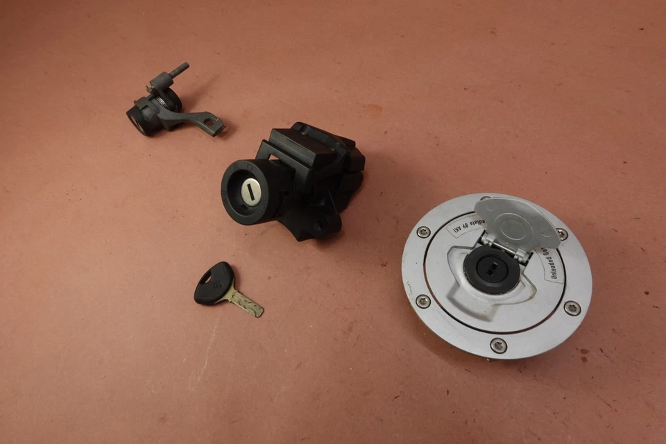 BMW R1200GS 2007 07-09 Juego de llaves de encendido tapa de gas Foto 3 de 4