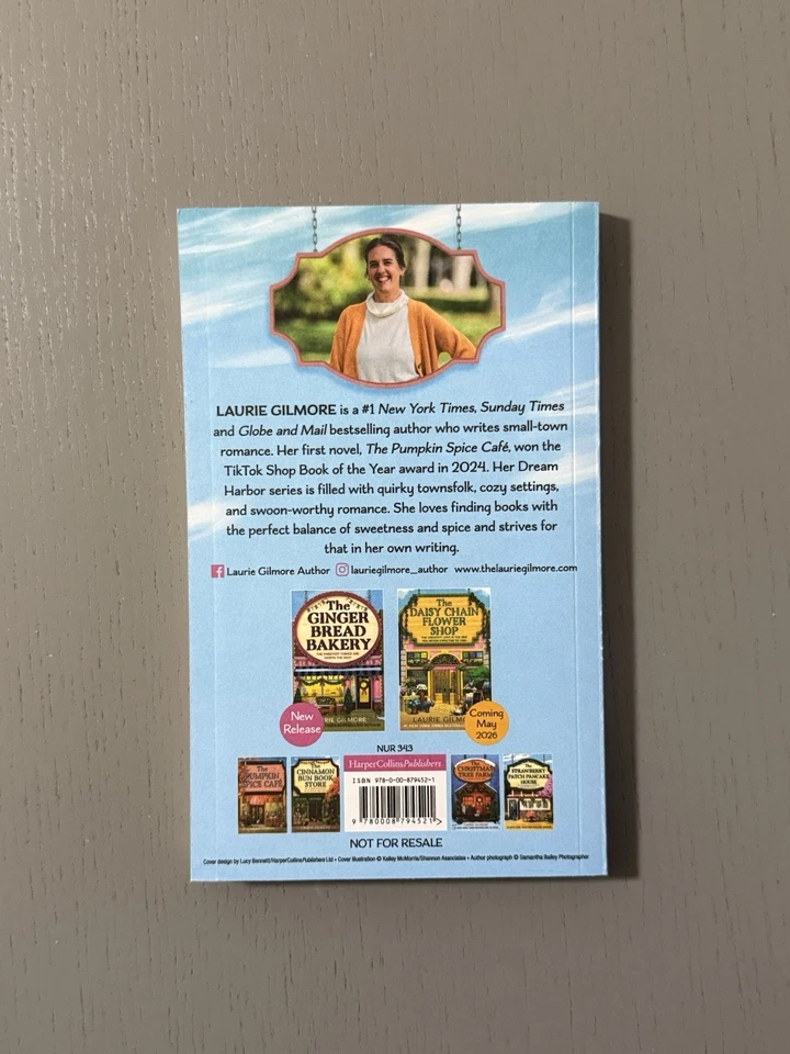 The Apple Pie Ice Cream Parlor EXCLUSIVE NOVELLA by Laurie Gilmore Foto 3 de 3