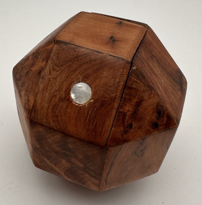 Facettierte Schmuckschatulle Holz Handarbeit Art Déco Polyederform 10x10x10cm