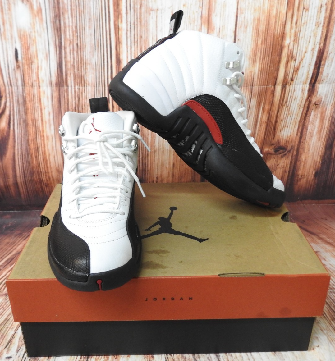 Men's 7.5 , Women's 9 Nike Air Jordan 12 Retro Taxi Flip Black