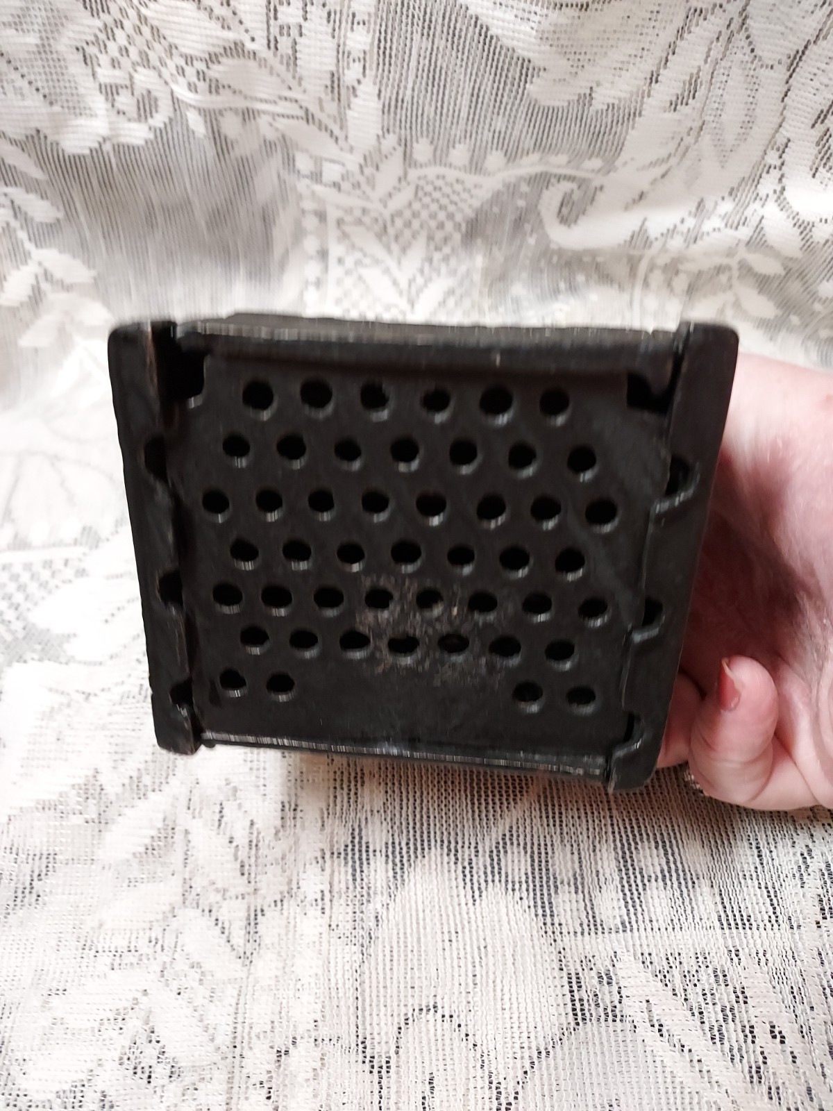 как выглядит Vintage Cast Iron Cash Register Coin Bank Junior CASH UNCLEAR фото