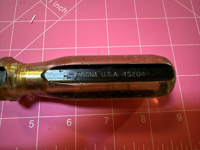 英7” Majors It Only Happens MAG79 Magnet (2) /00080 Danger Sign - High Magnetic Fields Pacemakers - OSHA