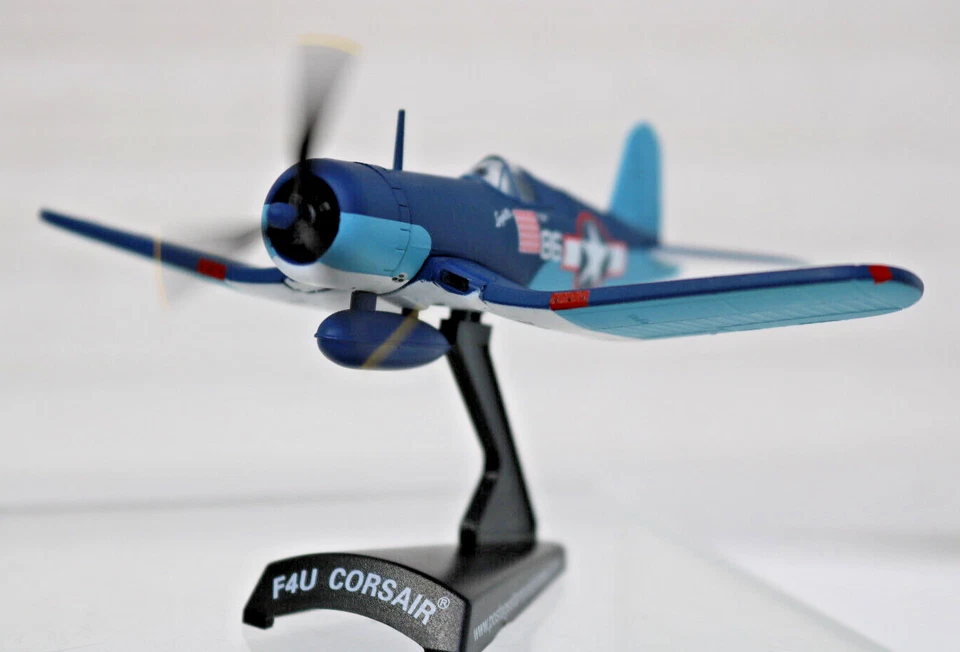 Envío el mismo día F4U Corsair #86 VMF-214 "Black Sheep" PS5356-3 Daron NUEVO Foto 3 de 4