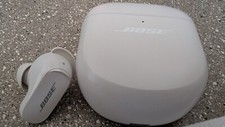 bose quite comfort 2 left earbuds and charger