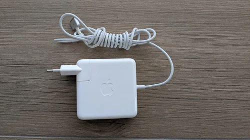 Genuine Apple 85W MagSafe 2 Macbook Pro 15" & 17" Power Adapter Charger