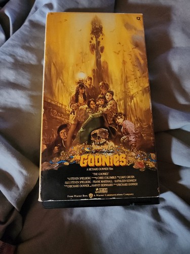 The Goonies 1985 VHS Richard Donner Adventure Slipsleeve No Barcode Rare VG 