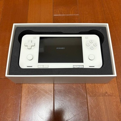 AYANEO Pocket ACE 16GB/512GB White, with Case and Stick Cap, Brand