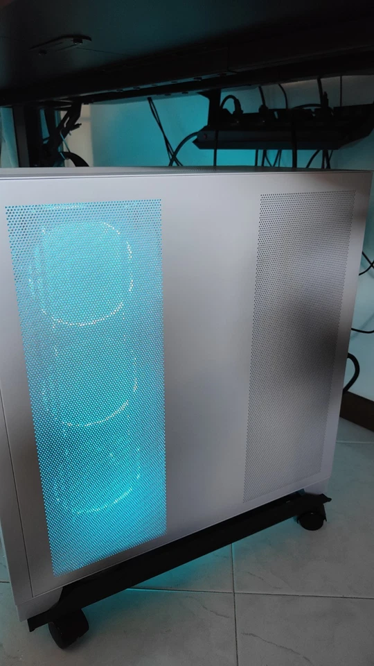 Lian Li O11 Dynamic EVO XL (Solo Case) + 3 Ventole 120mm - Immagine 3 di 4