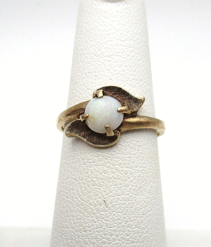 Vintage 10K Yellow Gold Opal Solitaire Ring Size 5.5 1.8 Gr [R381]