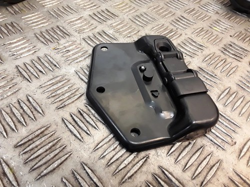 Convertible roof latch