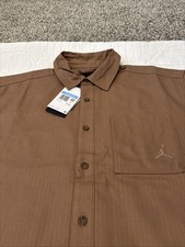 JORDAN ESSENTIALS BUTTON DOWN MEDIUM LONG SLEEVE SHIRT BROWN FV7446-223 120