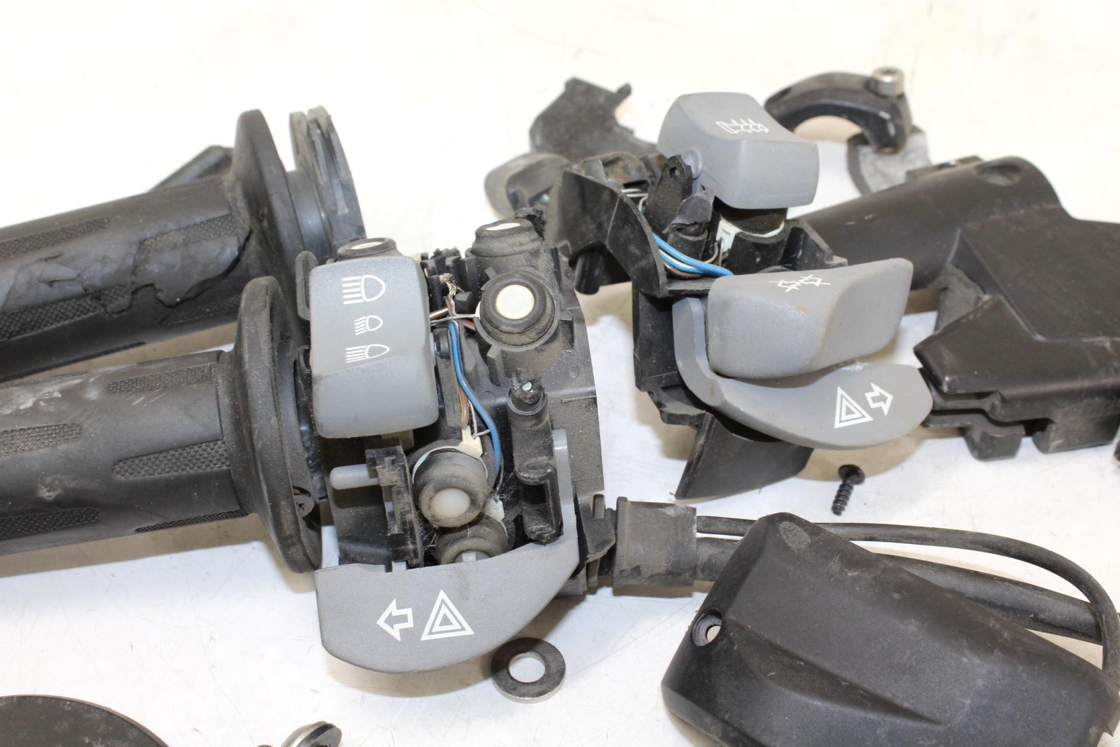 2009 Bmw STF800st Throttles,Switches OEM 8G6202C0003 | eBay