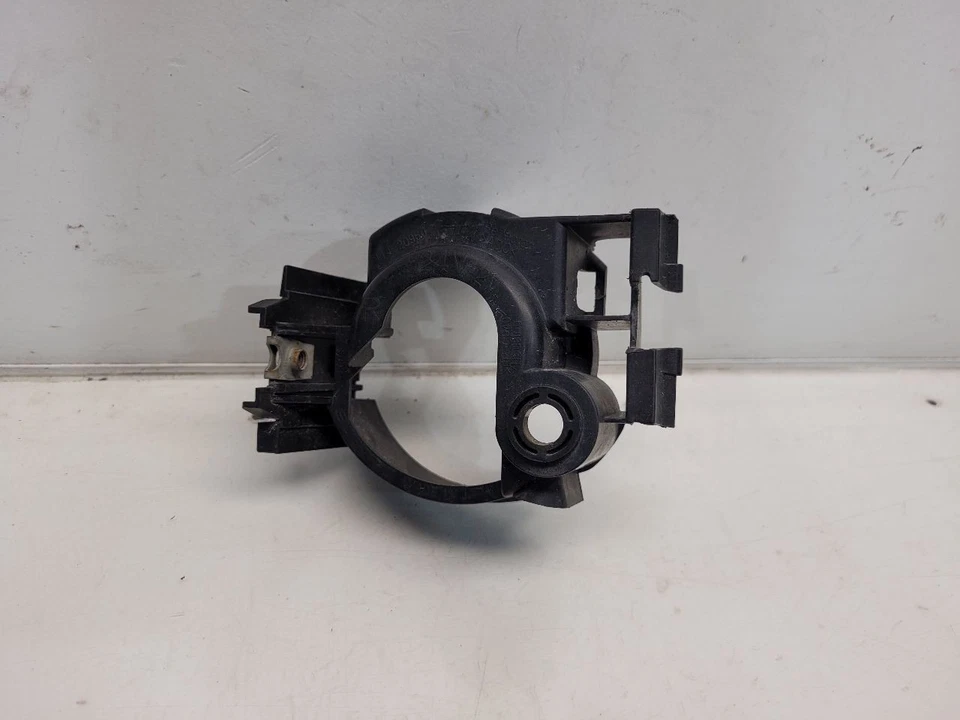 2011-14 Subaru Impreza STi (Turbo) пассажирский правый противотуманный фонарь кронштейн * только * - Изображение 4 из 4