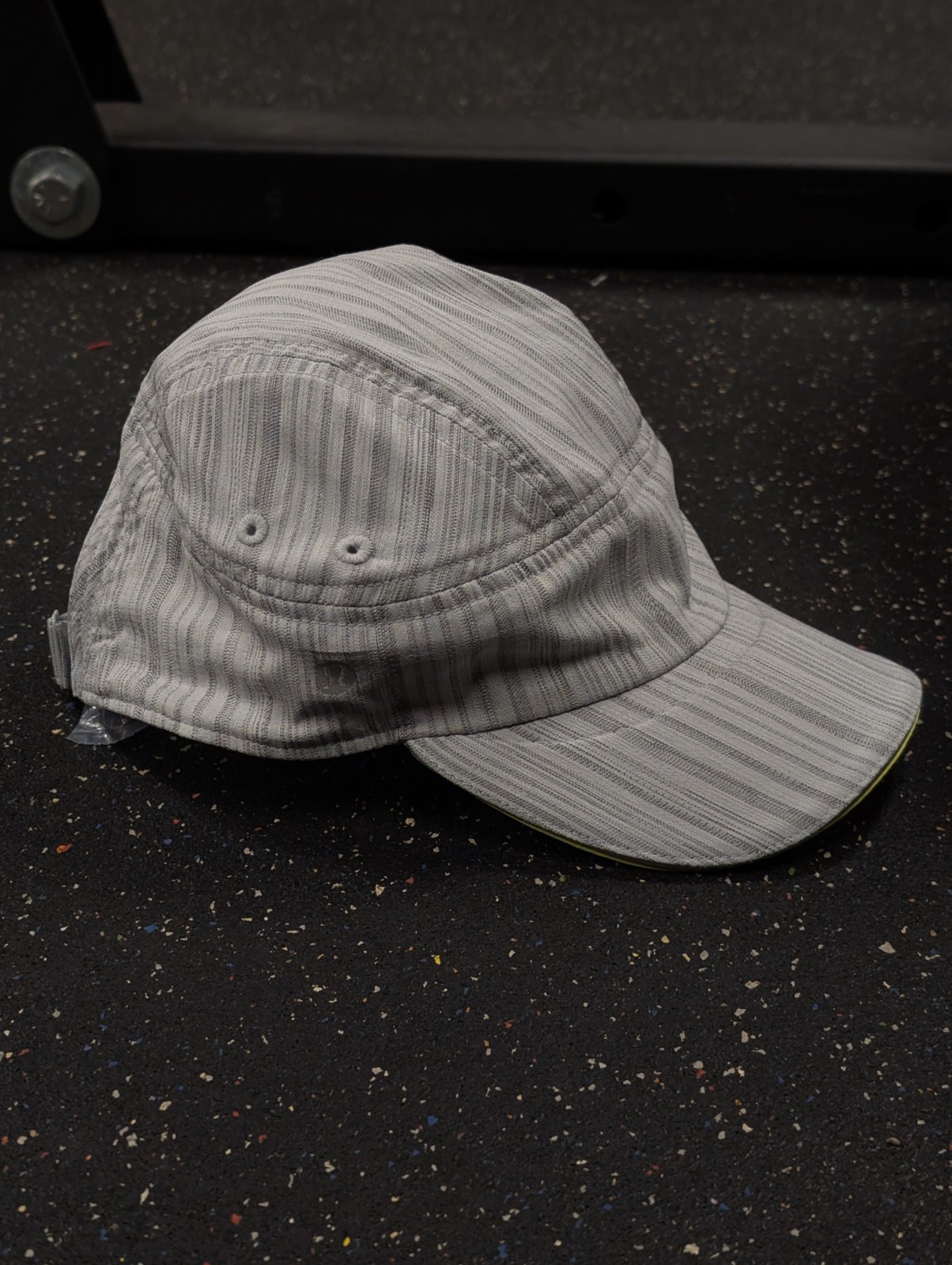 Lululemon 5-Panel Strapback Cap – Gray Lightweigh… - image 2