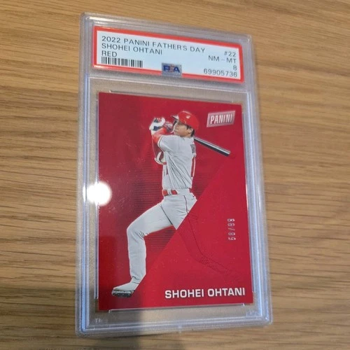 2022 Panini Father‘s Day Red Shohei Ohtani #22 /99 PSA 8