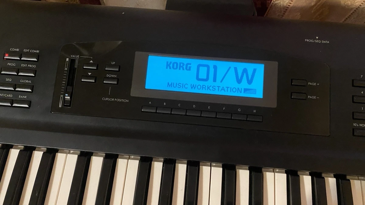 Preços baixos em Sintetizadores de áudio profissional Korg 01W | eBay
