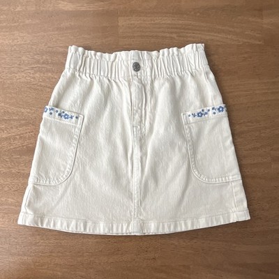 Cat & Jack Girls White/Blue Denim A-Line Skirt Floral Embroidered Pockets M(8)