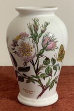 Portmeirion Botanic Garden Dog Rose (Rosa Canina) Vase App 17cm Tall