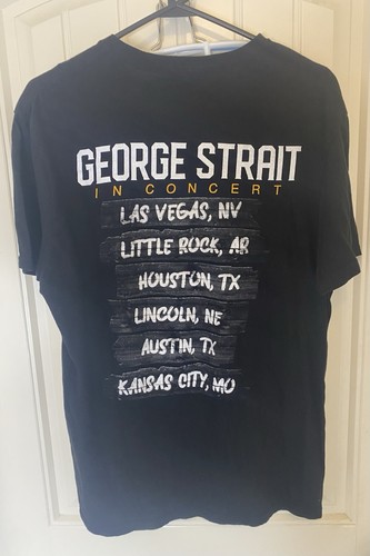 George Strait In Concert Mens Size Medium Black Shirt Country Music Tour - Picture 4 of 5