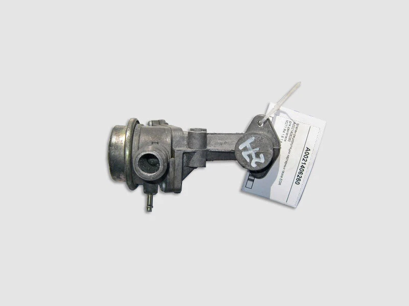 Mercedes-Benz A0021406260 EGR crankcase gas recirculation valve 