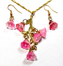Gold Tone Pink Glass Flower 20" Necklace  Pierced Earrings - NWOT  3294 