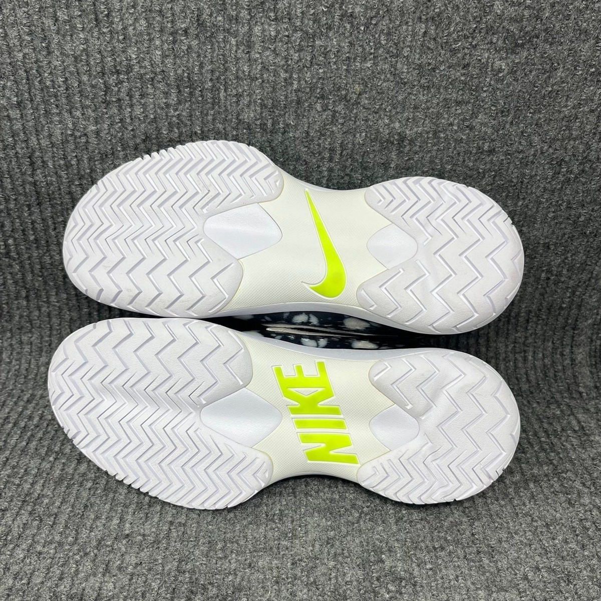 Nike Zoom Cage 3 HC Premium Tennis Shoes Black Volt White  display picture 3