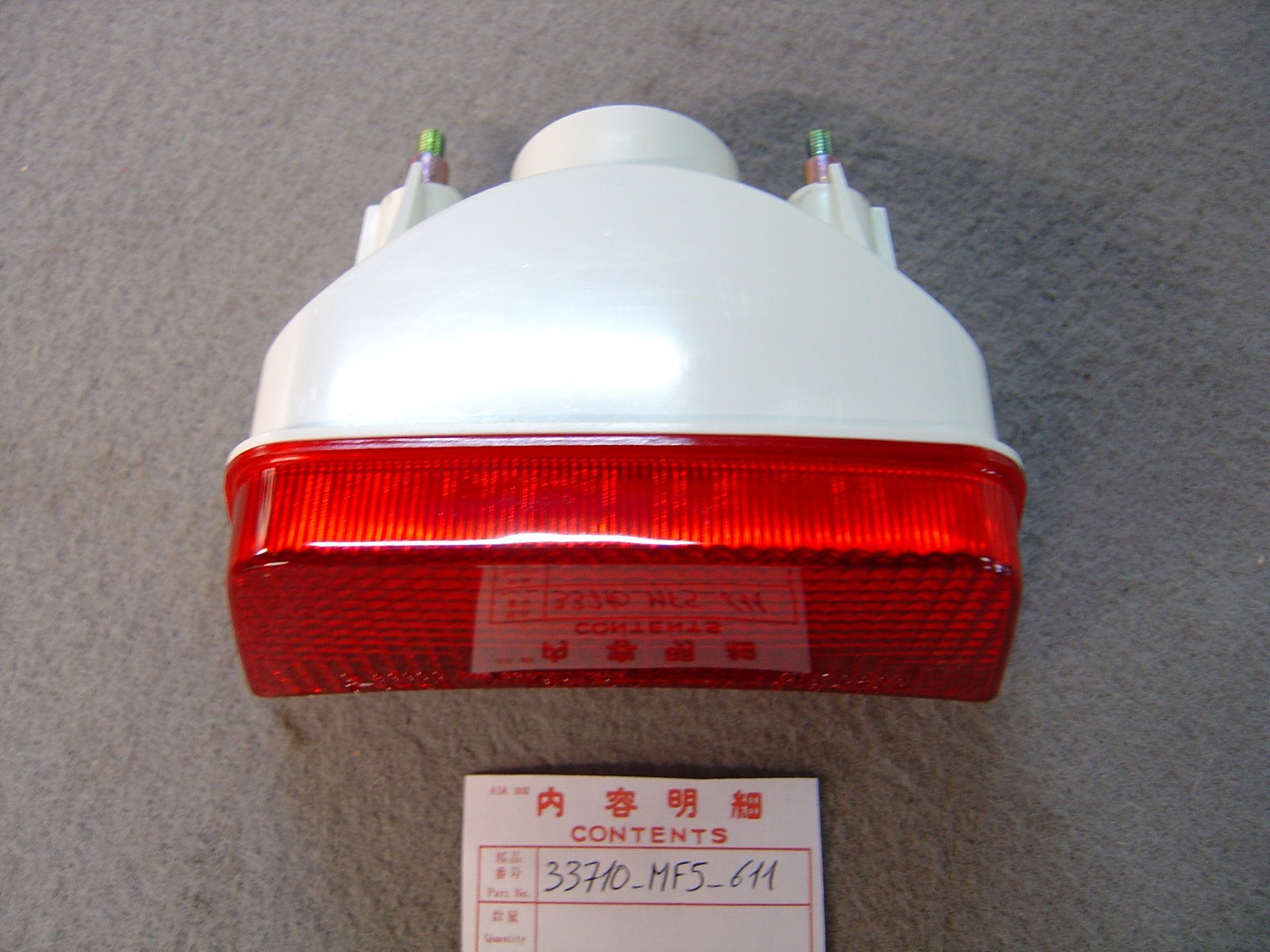 Feu AR de VT500CD 83 d'origine en plastique rouge pour moto de collection